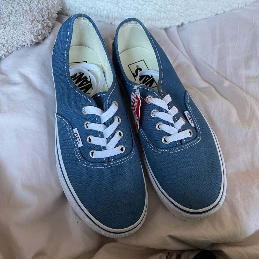 VANS AUTHENTICS